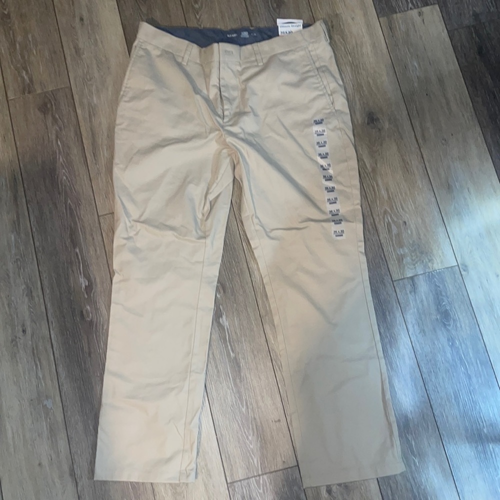 Old Navy Straight Flat Front Khakis